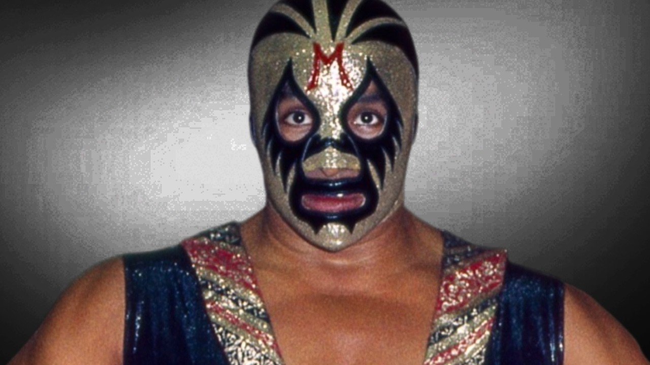 Mil Máscaras ya Tiene Más de 80 Años y su Vida es Triste