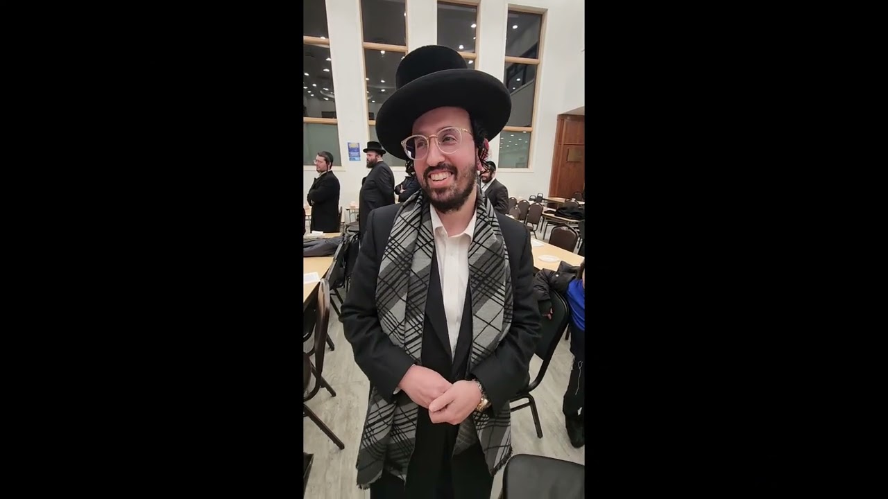 Reb Eli Stefansky in SI at Mkilnitz Shul! Watch the exclusive interview to Status Island at the end!