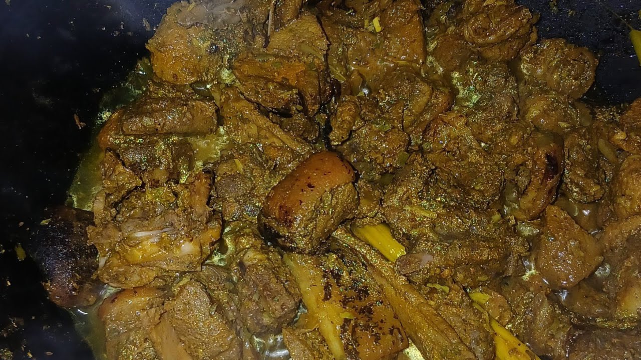 MASAK BABI HUTAN LAGI MIX DAUN SINGKONG FERMENTASI#food #dayakborneo