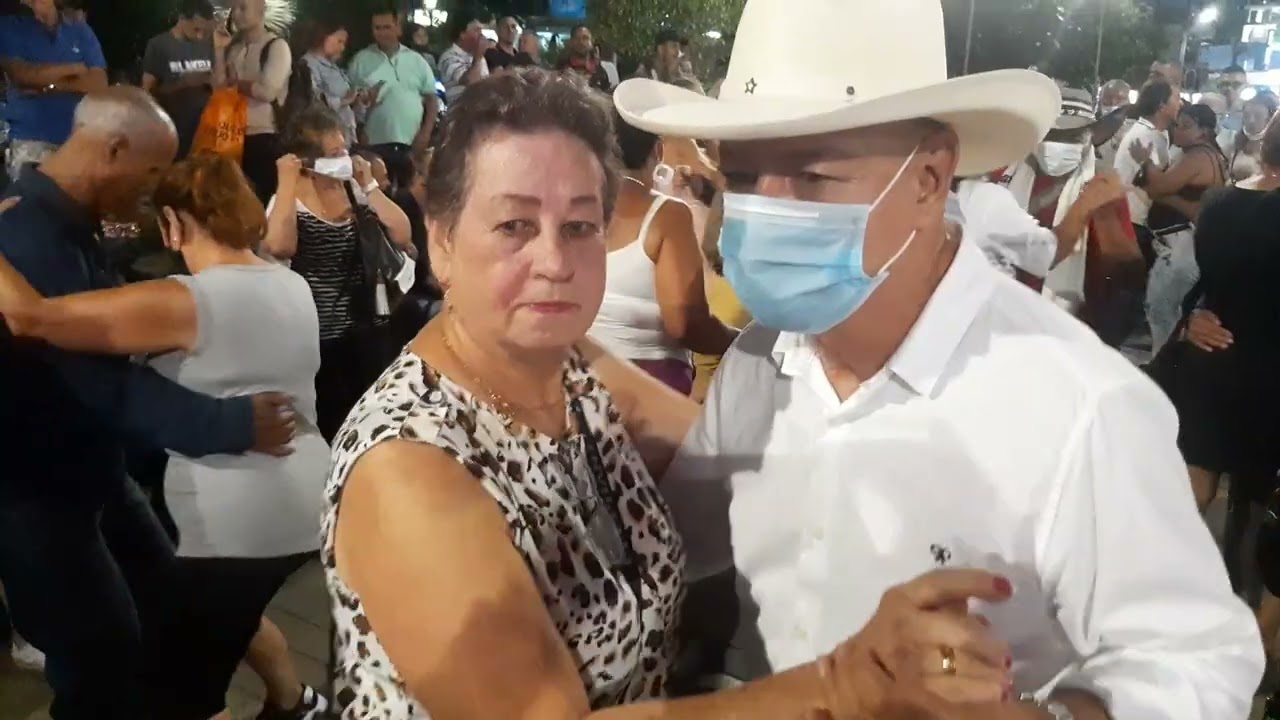 Los integrados parranderos. El ron de vinola. Marzo 19 2022