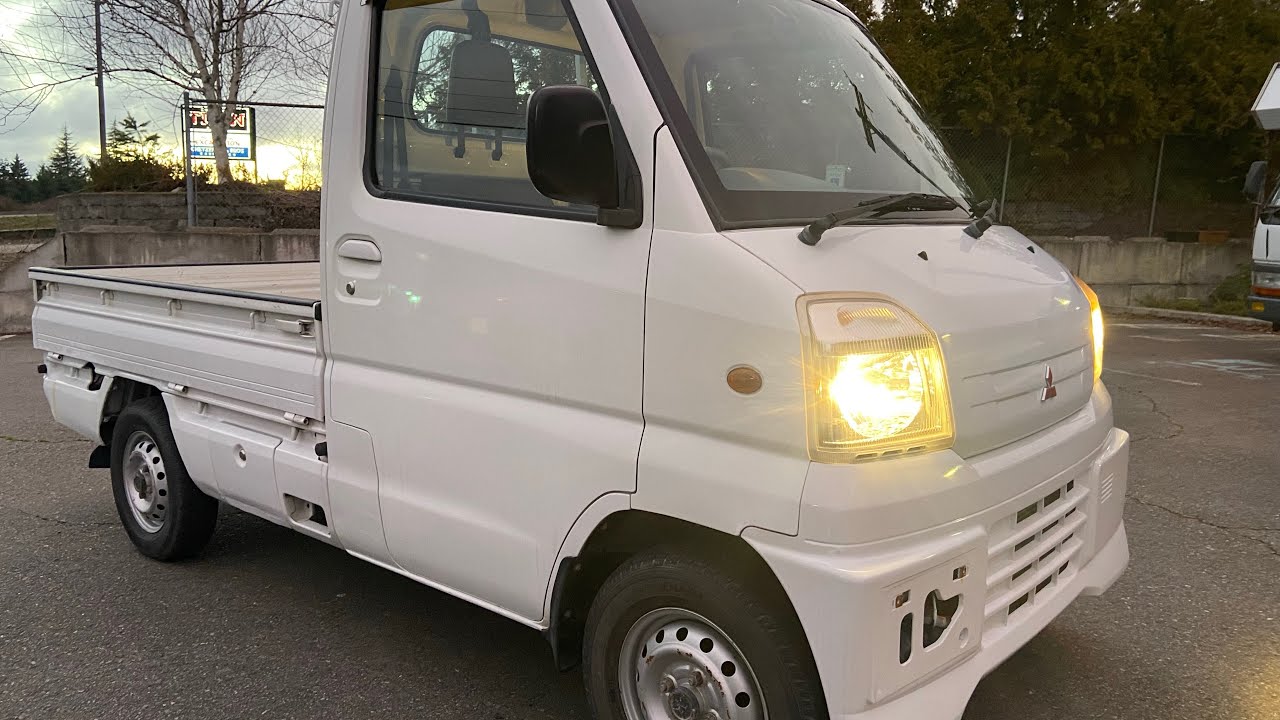 Rare Mitsubishi Minicab Kei truck Aero TL 4 speed automatic 4WD Hi Lo AC PS U62T EFI 