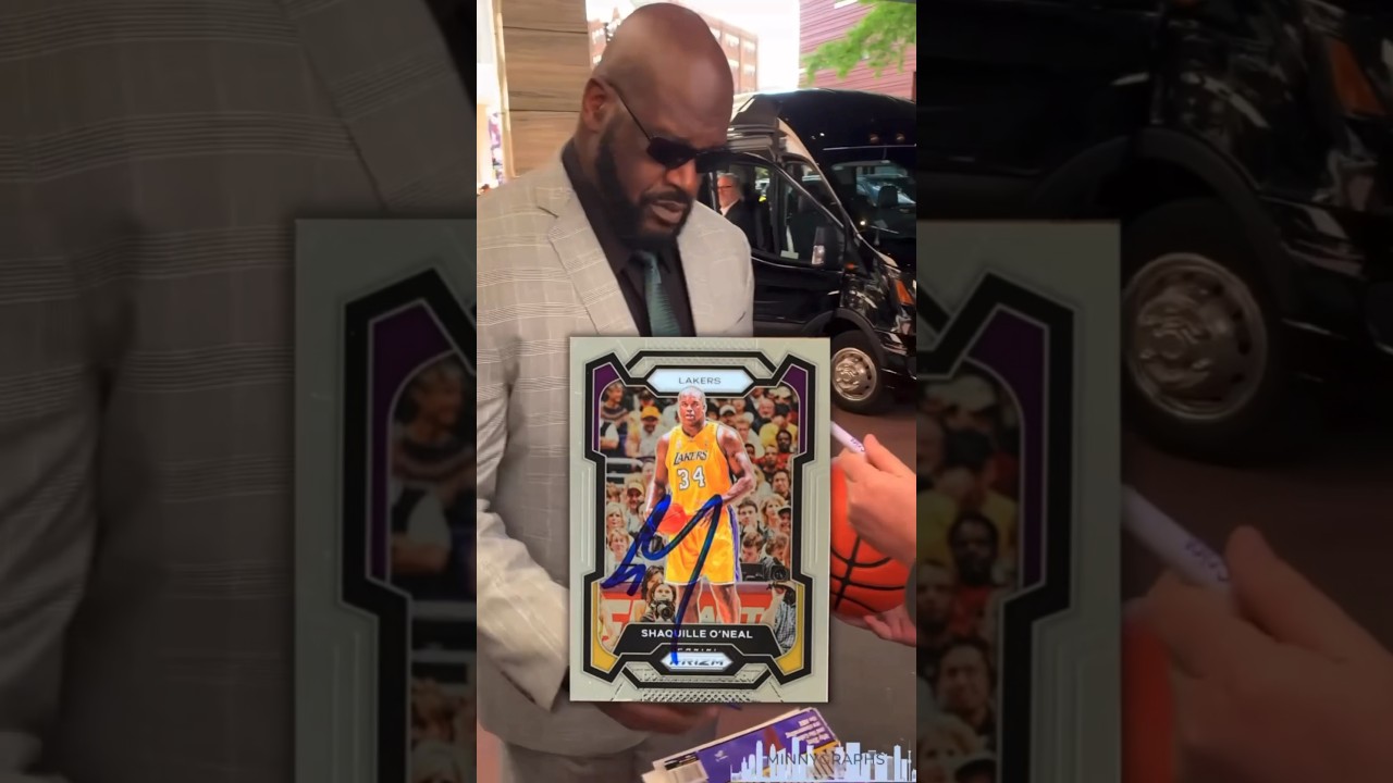 Shaquille O&rsquo;Neal signing autographs before the Western Conference Finals #shorts #nba
