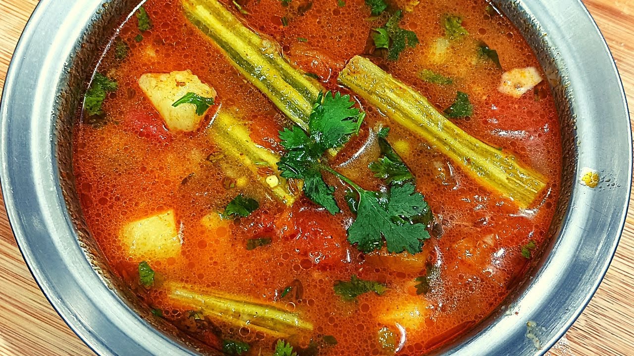 कम सामान से कुकर में बनाए सहजन आलू की सब्जी 10 min. में | Aloo Drumsticks Recipe in Pressure Cooker
