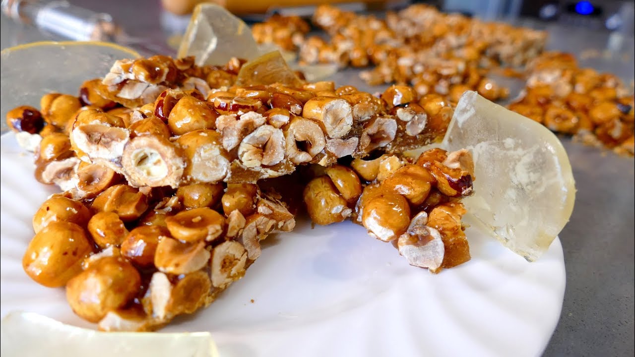 Croccante alle nocciole. Videotutorial - Il Mondo di Antonietta Polcaro