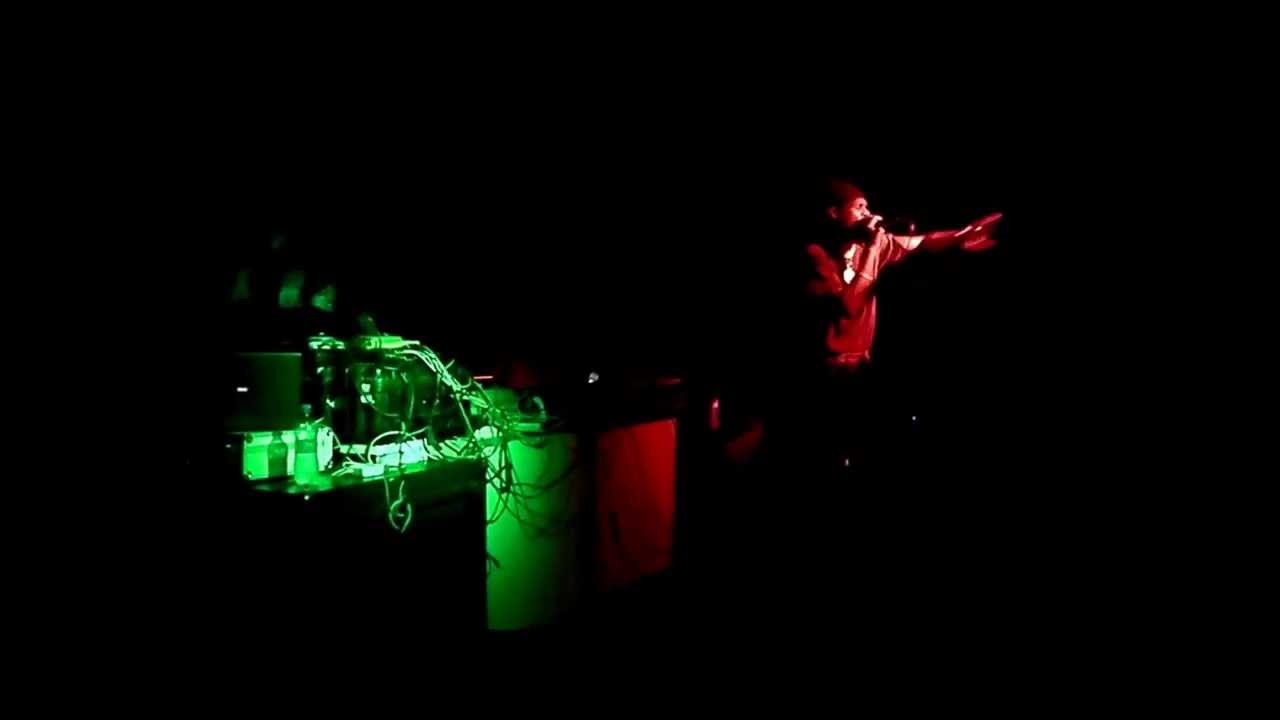 Fitta Warri & DJ Perch - 9th M&oacute;zg Festival