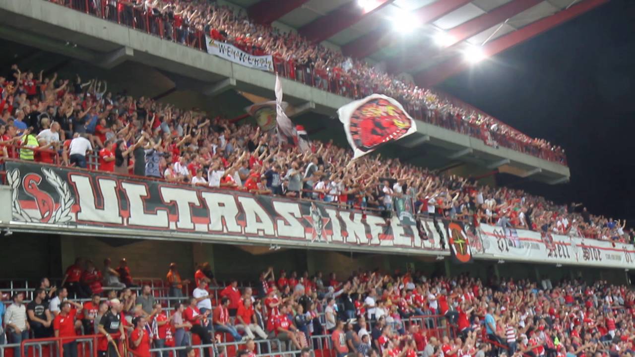 STANDARD - Genk (Ambiance d'après match en Tribune 3 - Saison 2016/2017)