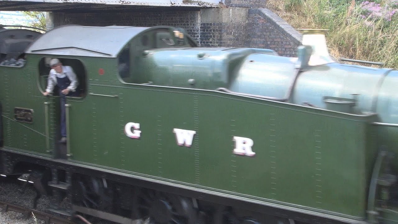 Disused Railway in Chedworth woods with Impressive Tunnel