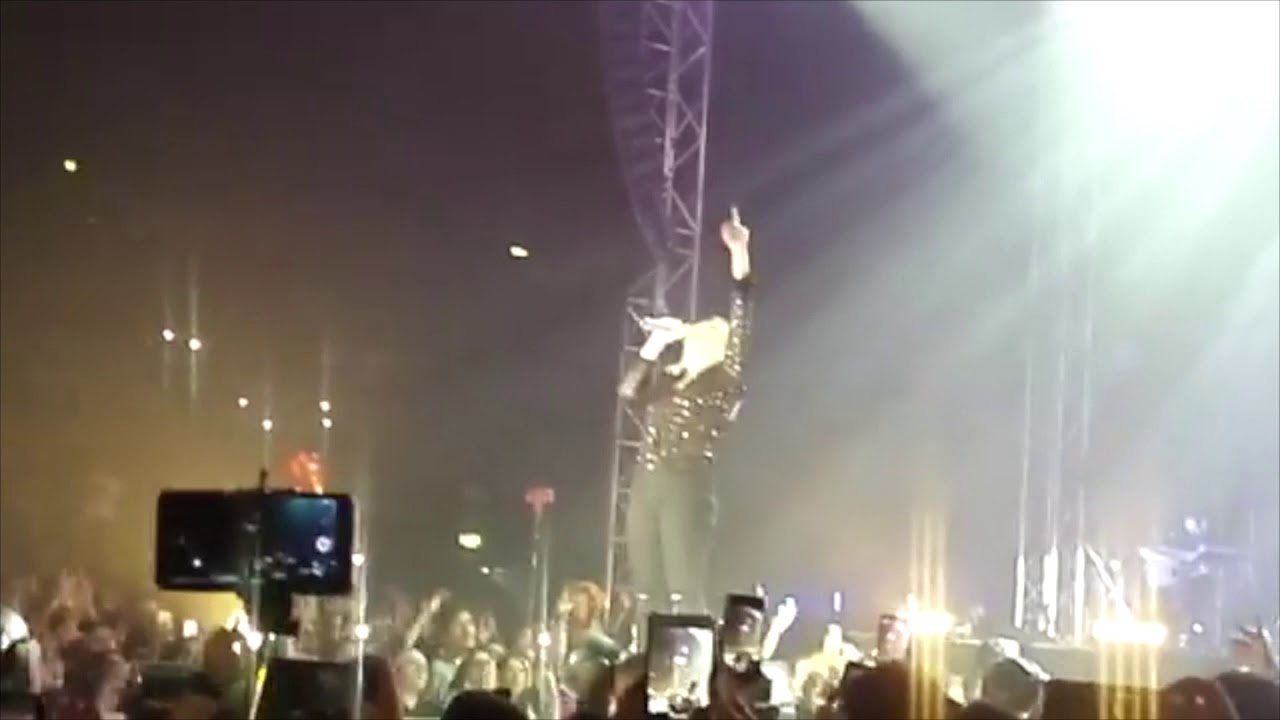 Emma - Sarò libera #Exittour Bari PalaFlorio #Exitedition2019