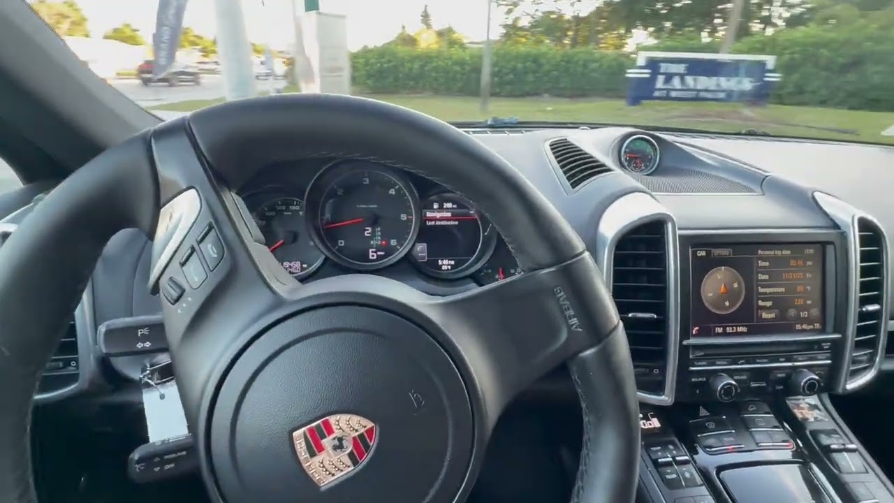 2014 Porsche Cayenne Diesel Driving 