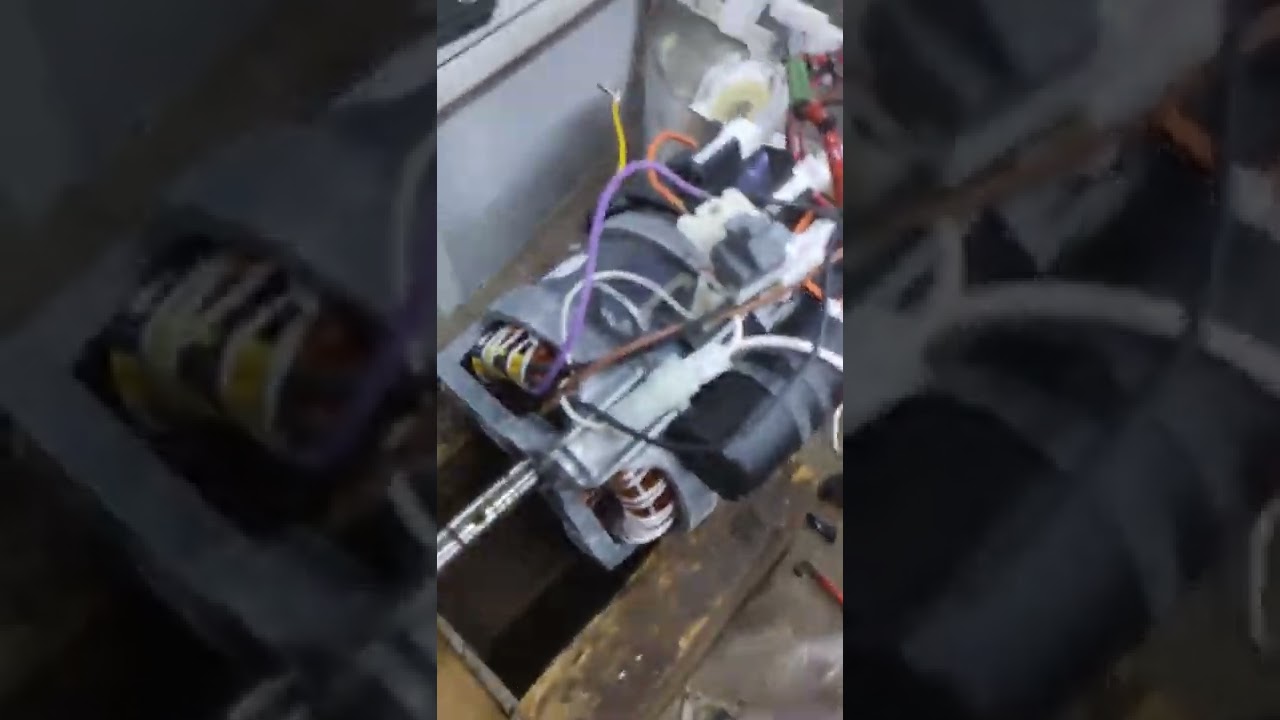 ROBOT COUPE J80 ULTRA DISMANTLING AND CHECKING STEP 2