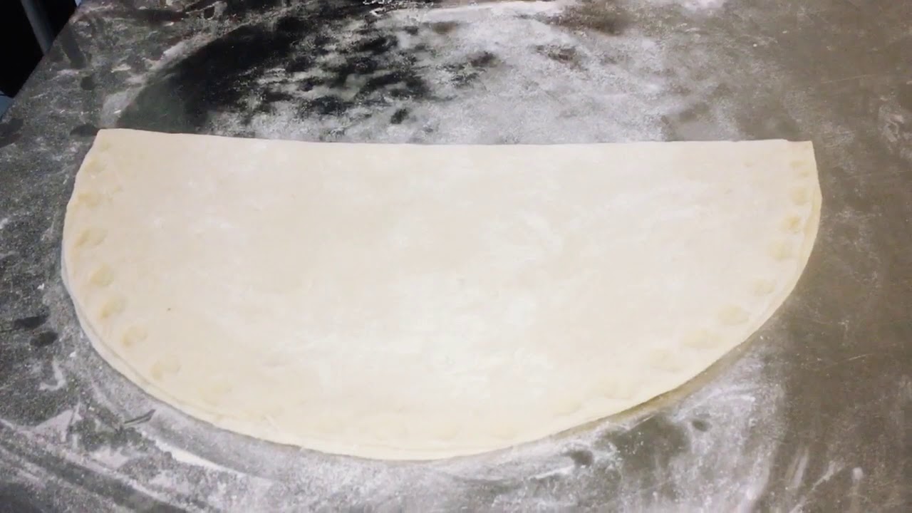 Aprenda A Fazer Pizza Com Formato De Coração Simples E Fácil Com Borda Trançada