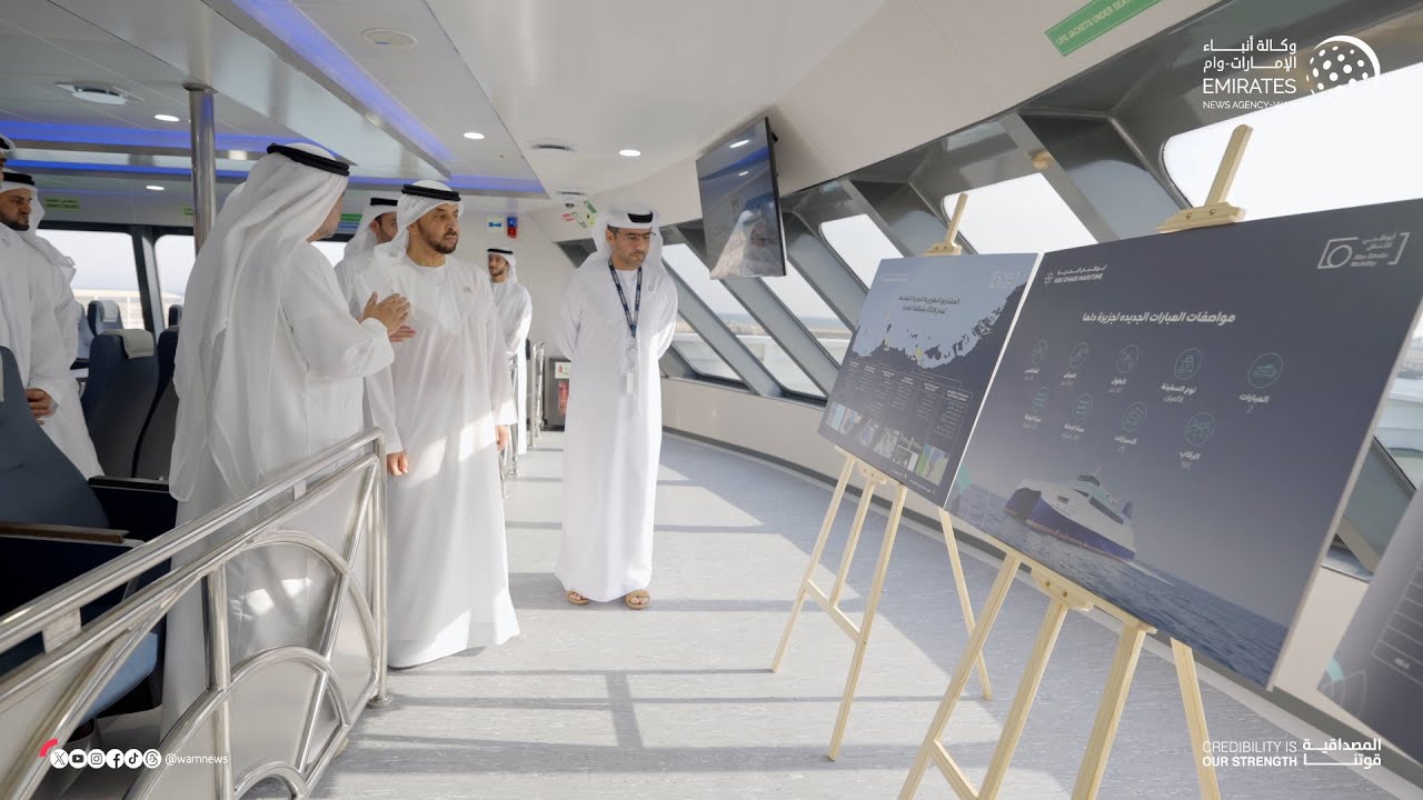 حمدان بن زايد يواصل جولته التفقدية في جزيرة دلما ويدشن عبارتي 