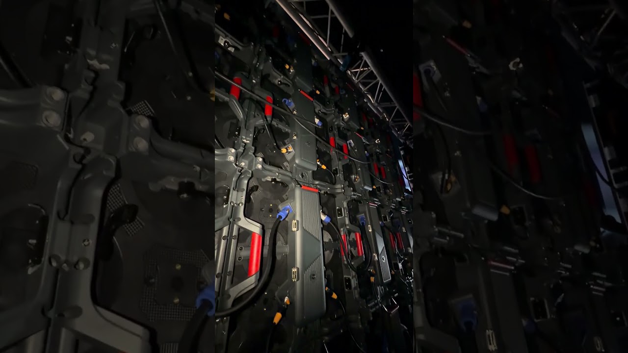 Les coulisse du métier Dj ! 88 dalles LED vu de l’arrière #coulissedj #adriensebert