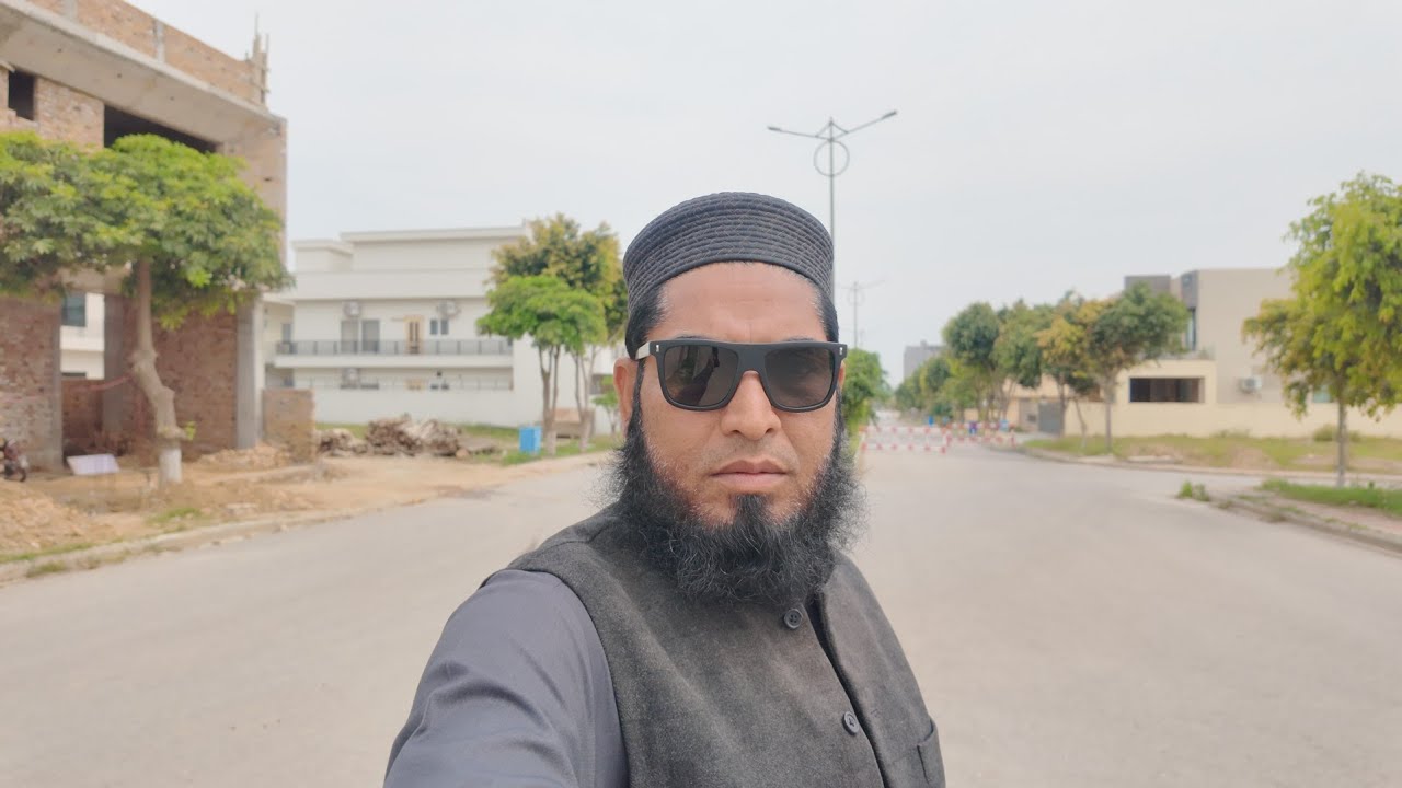 1kanal plots for sale in top city islamabad for more details:+923335551128