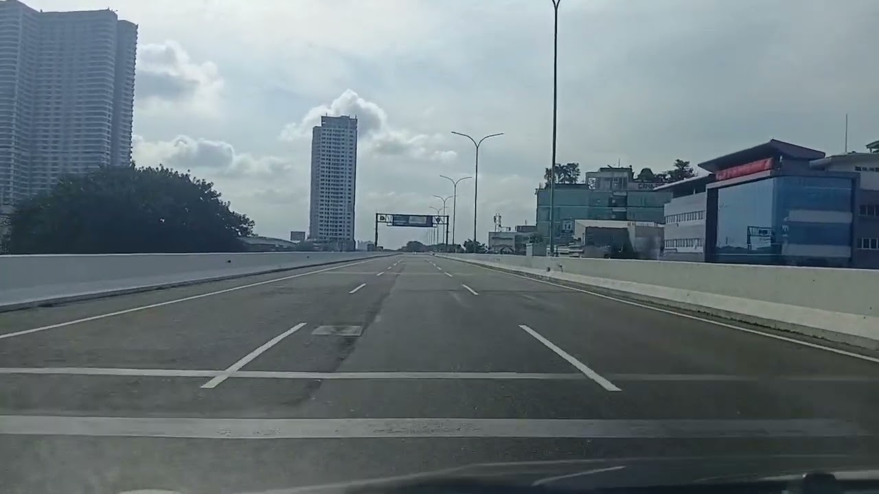 Trip summarecon Bekasi ke Rawamangun via tol Becakayu
