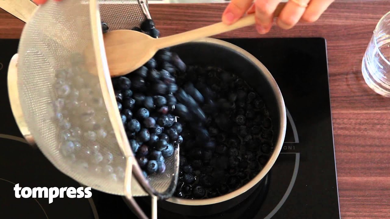 Faire une bonne confiture de myrtilles avec Tom Press