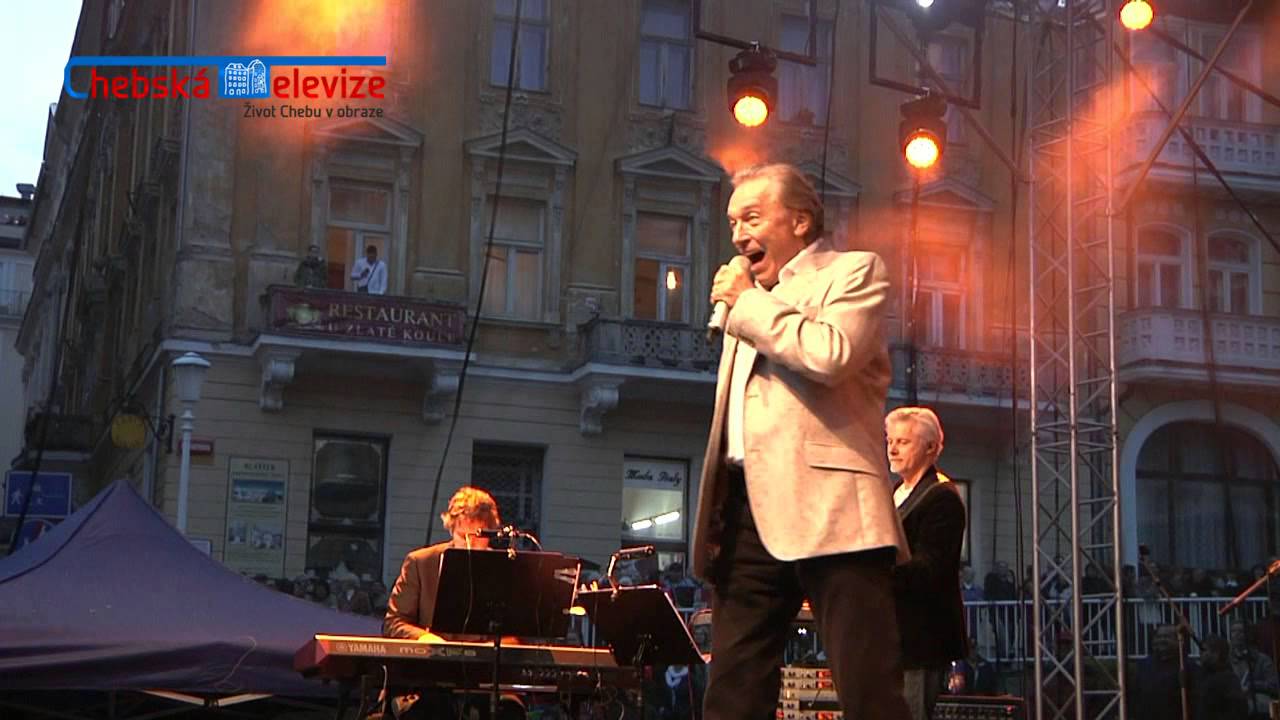 Mistr Karel Gott byl v bl&iacute;zkosti Chebu (Chebsk&aacute; televize)