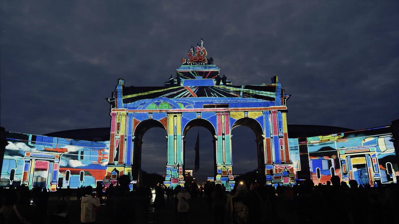 DOOM SCROLL ODYSSEY, Arcades du Cinquantenaire, Bruxelles, Belgique - février 2024