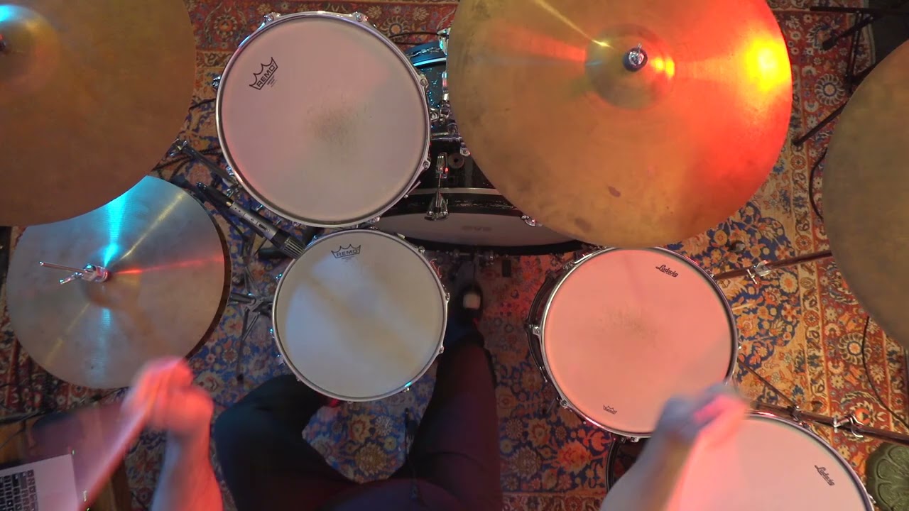 OUT ON THE TILES - LED ZEPPELIN L.A. FORUM SEP 4 1970 VERSION/ DRUM COVER