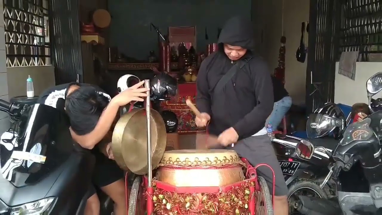 CAP GO MEH 2022 DI SINGKAWANG