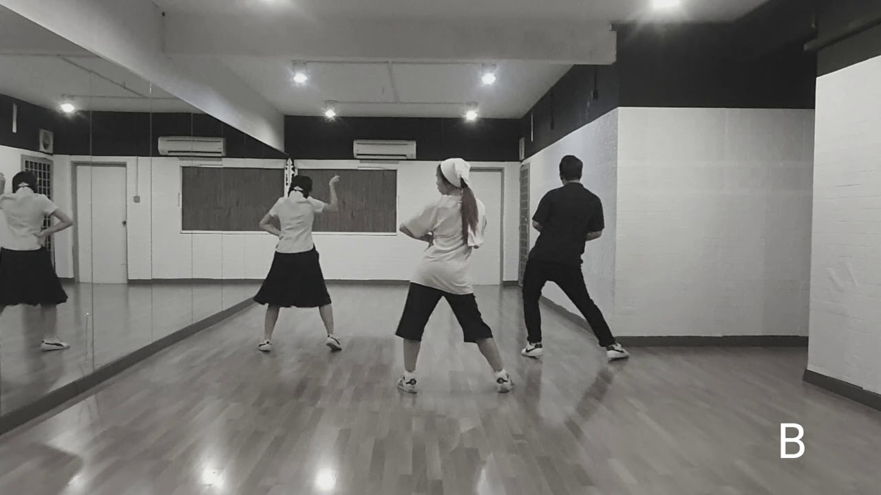 Reggaeton Asia Line Dance