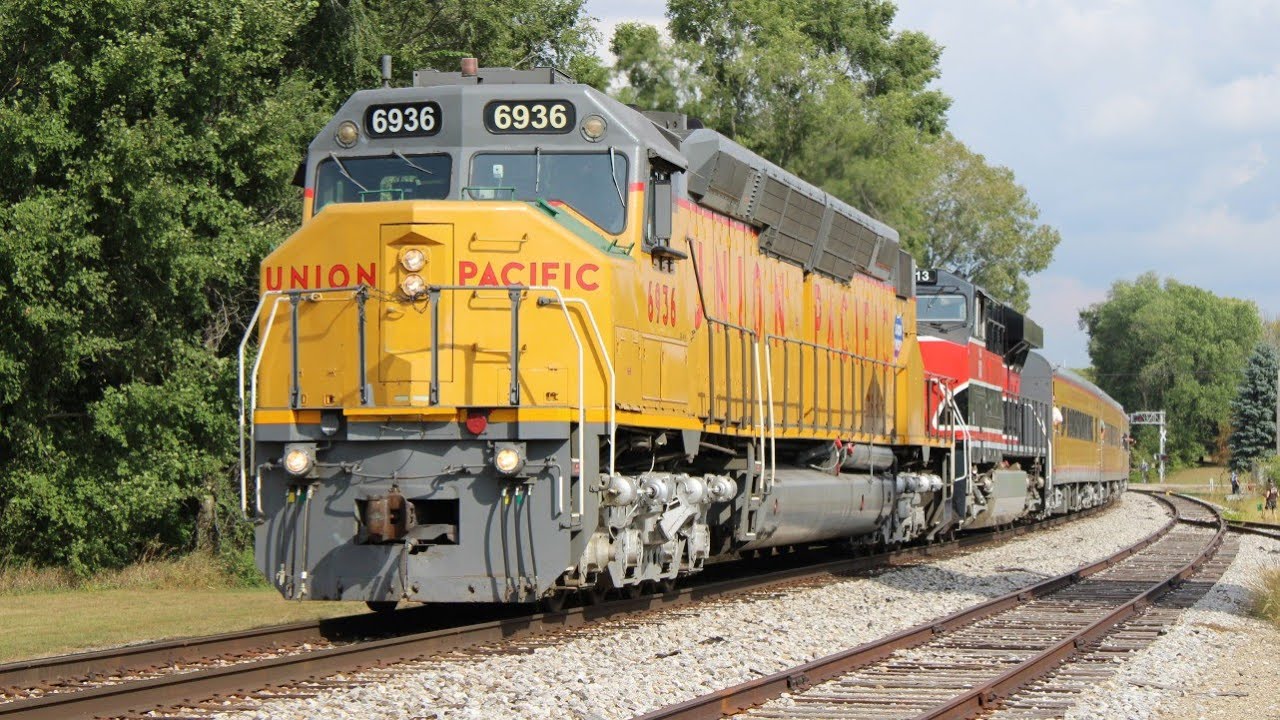 Union Pacific DDA40X Centennial 6936 west at Sheffield, Illinois on September 21, 2025