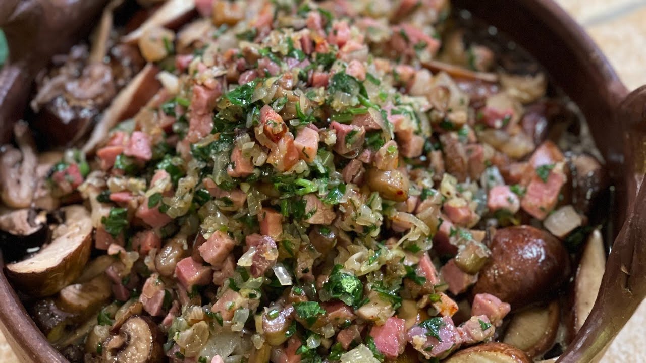 Les champignons à la bordelaise en tourtière d’Irène  - Les Carnets de Julie