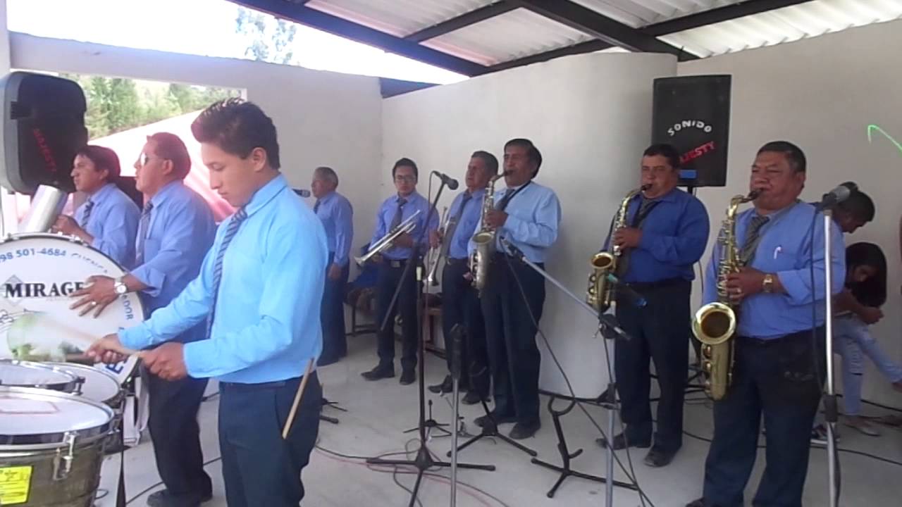 Majesty Producciones - Banda Carlos Crespi Mosaico Cumbiambero en Cristo Rey
