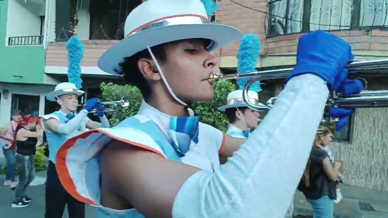 Take On Me de A-ha | Gran Banda Drum & Bugle Corps