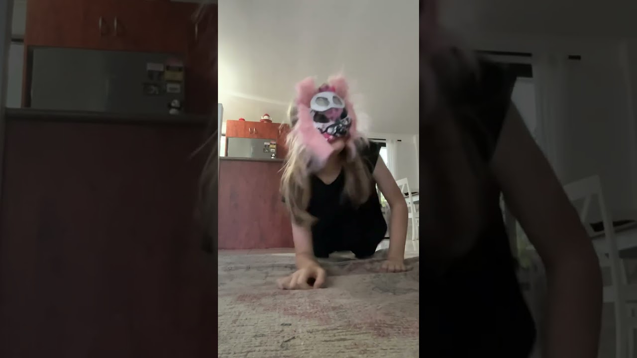 Tried hanging out with my cats😭😭😭 (failed miserably)