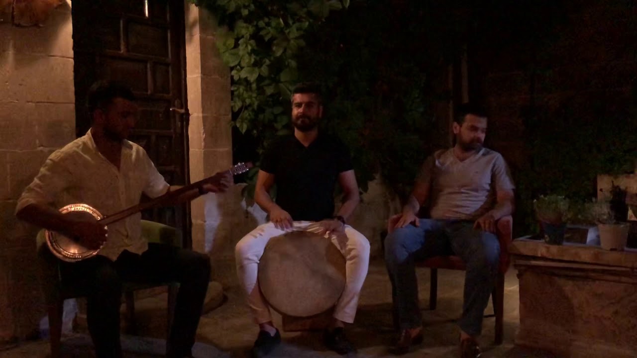 Özgür Kaya - Dağlar Başı Kışladır Gülüm
