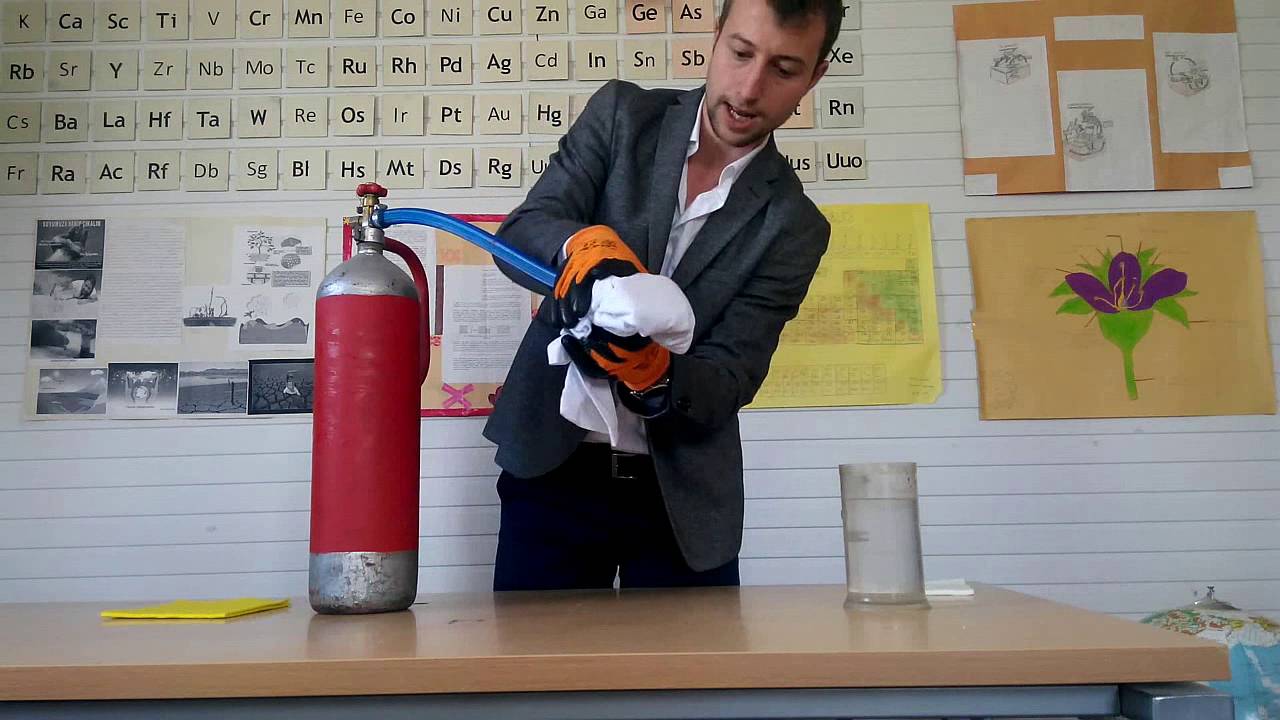 Yangın Söndürme Tüpü İle Kuru Buz Yapımı (Türkçe anlatımlı)