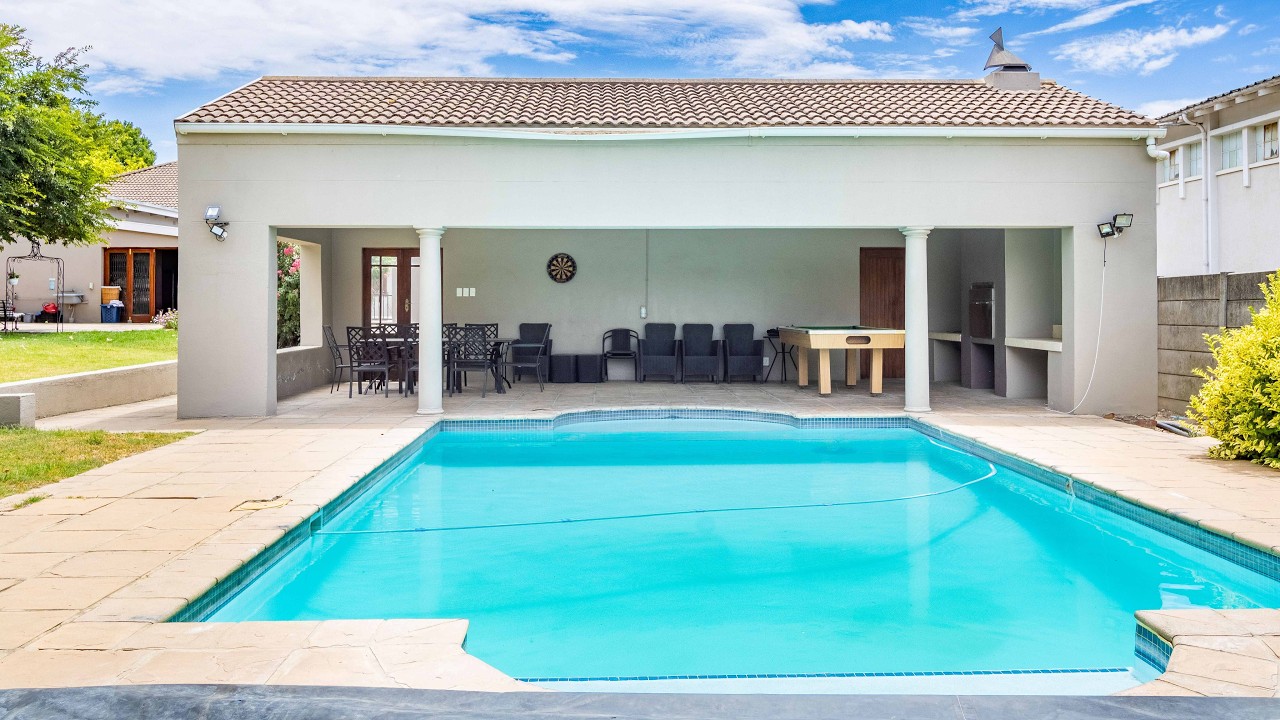 FOR SALE | R8,500,000 | 4 Bedroom House | Esterville, Paarl