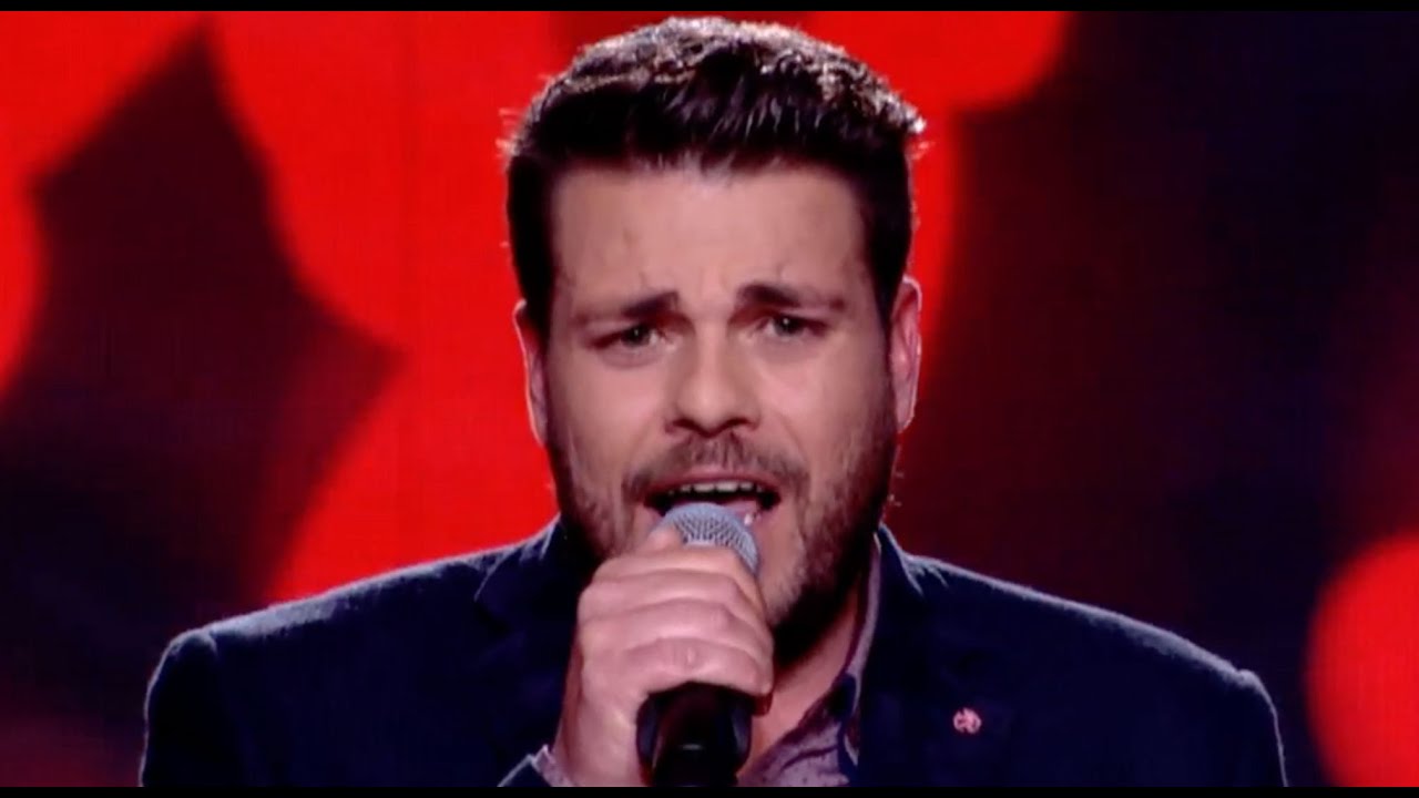 Αντώνης Σιγανός - Μη φύγεις τώρα | The Voice of Greece - The Blind Audition (S02E05)
