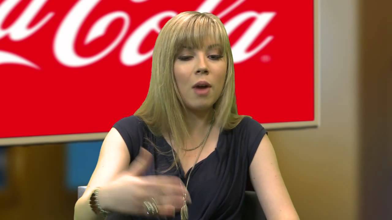 Jennette McCurdy Says She is the 