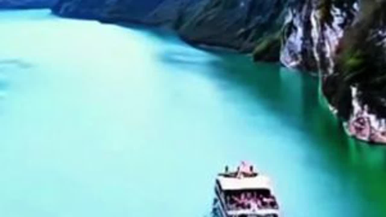 千里乌江，百里画廊， 我在人间逍遥游