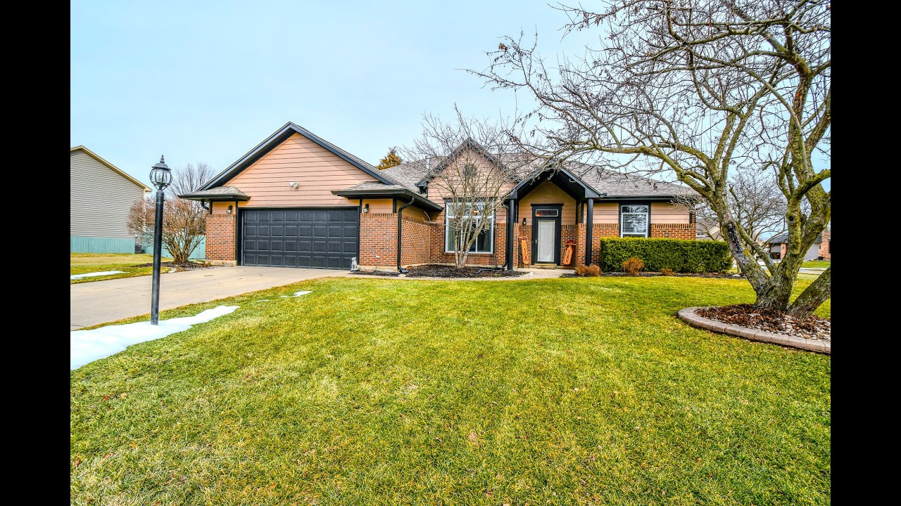 1374 Rose Lake Dr