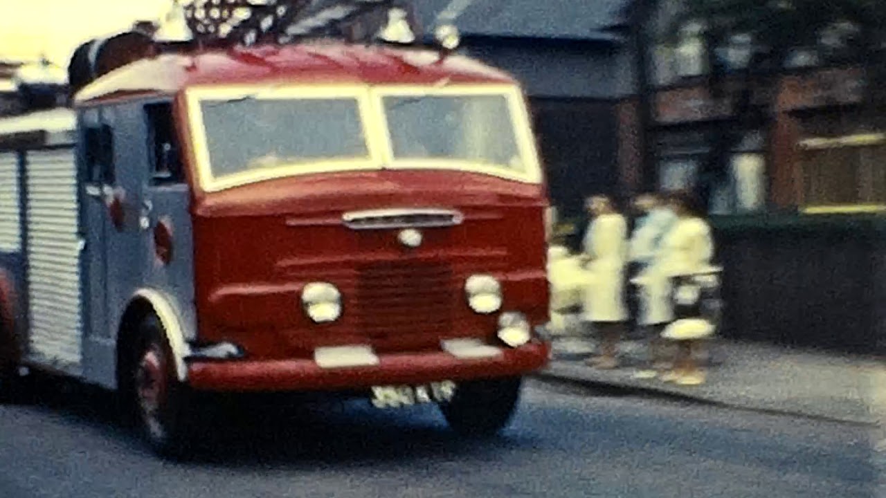 Newton-le-Willows Walking Day 1965 and Sankey Canal