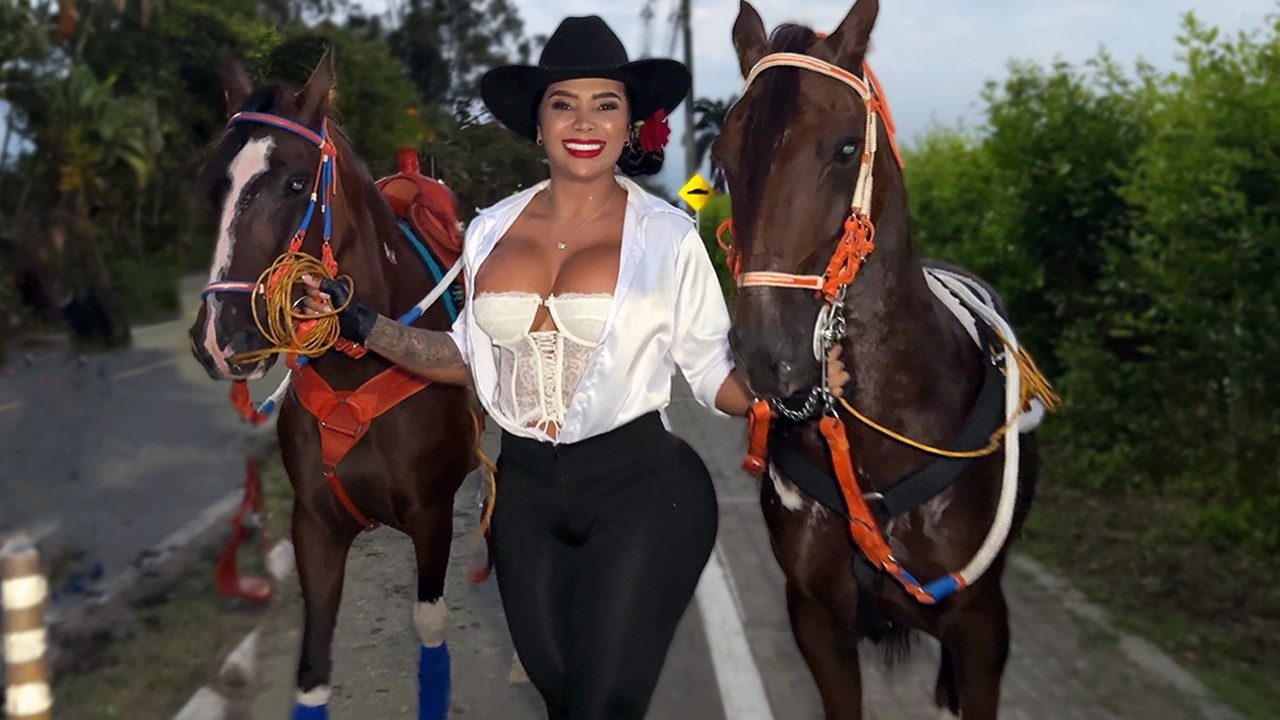 TODAS REUNIDAS EN UN SOLO LUGAR! LAS MEJORES AMAZONAS COLOMBIANA EN CABALGATA DE CANDELARIA 2026