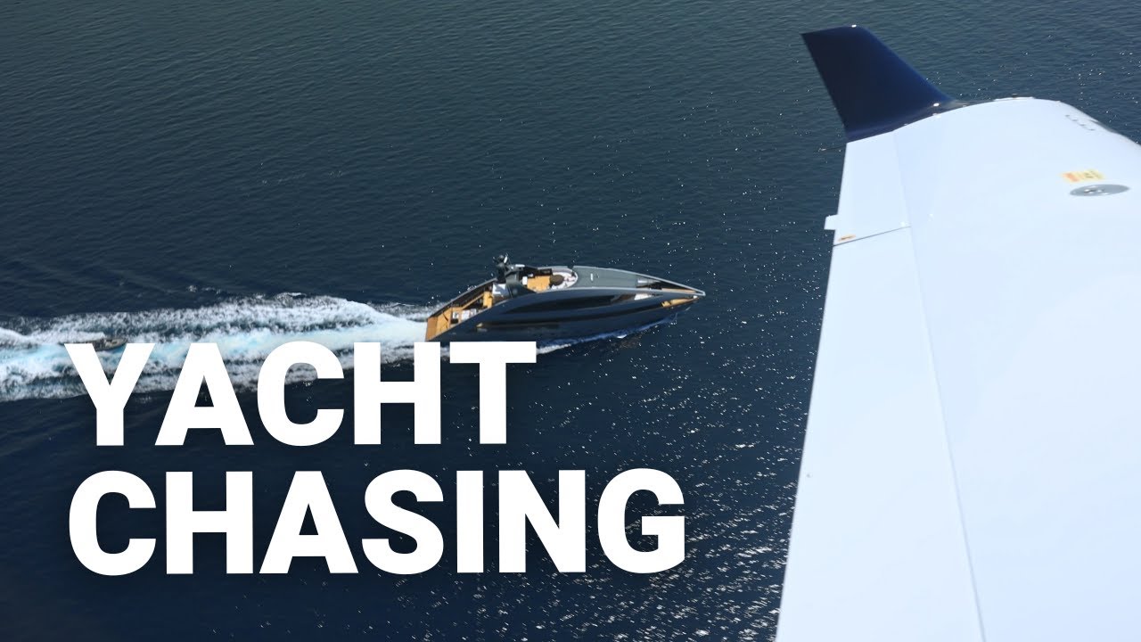Low flying around Corsica Island with a Diamond DA40 NG