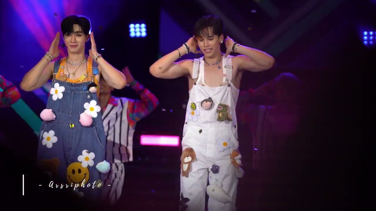 220910 : ไปน่ารักไกลๆ หน่อย (Zee x Max) - Zee Me Show Concert