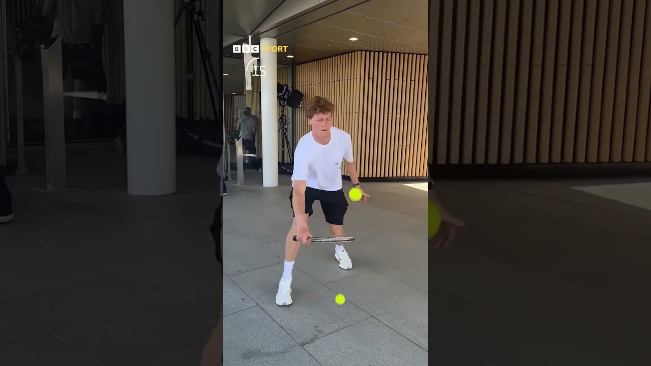 Jannik Sinner shows his coordination skills in Wimbledon 2025 🤍🌱🦊