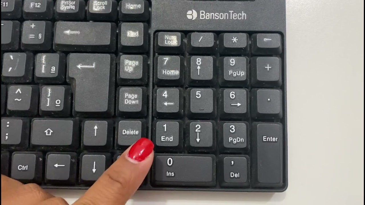 Aula de informática - Conhecendo o teclado - Artes e Manhas