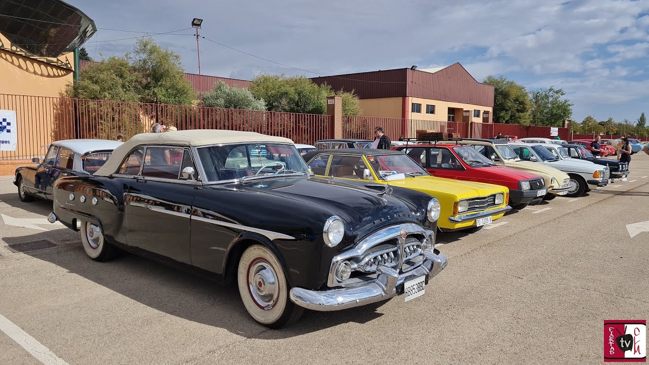 Desfile de coches antiguos Fiestas Patronales 2023 Manzanares