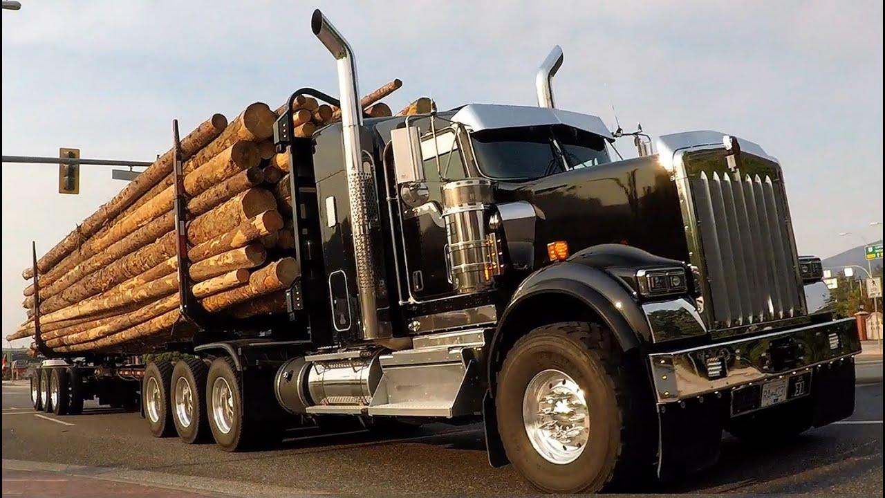 ГРУЗОВЫЕ ГРУЗОВЫЕ МАШИНЫ JF 15 И 31 С ЗАГРУЗКОЙ / KENWORTH W900B / ЖАРКИМИ ЛЕТНИМИ НОЧАМИ