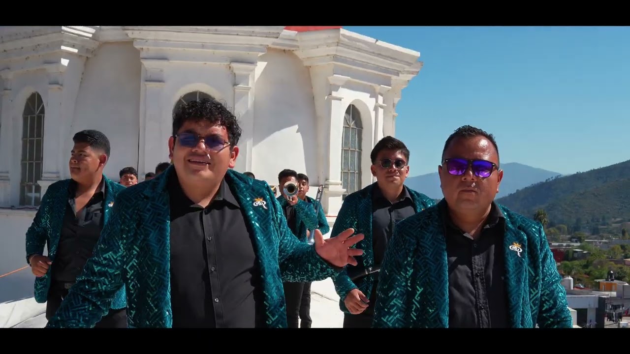 Cielo de estrellas - Banda Revelación De Maltrata Ver. DERECHOS DE AUTOR : Horacio Palencia 