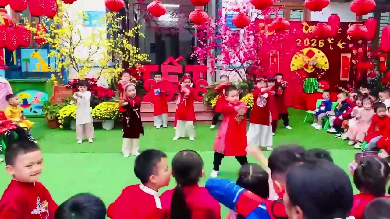 MÚA NGÀY XUÂN LONG PHUNGJ SUM VẦY   4T