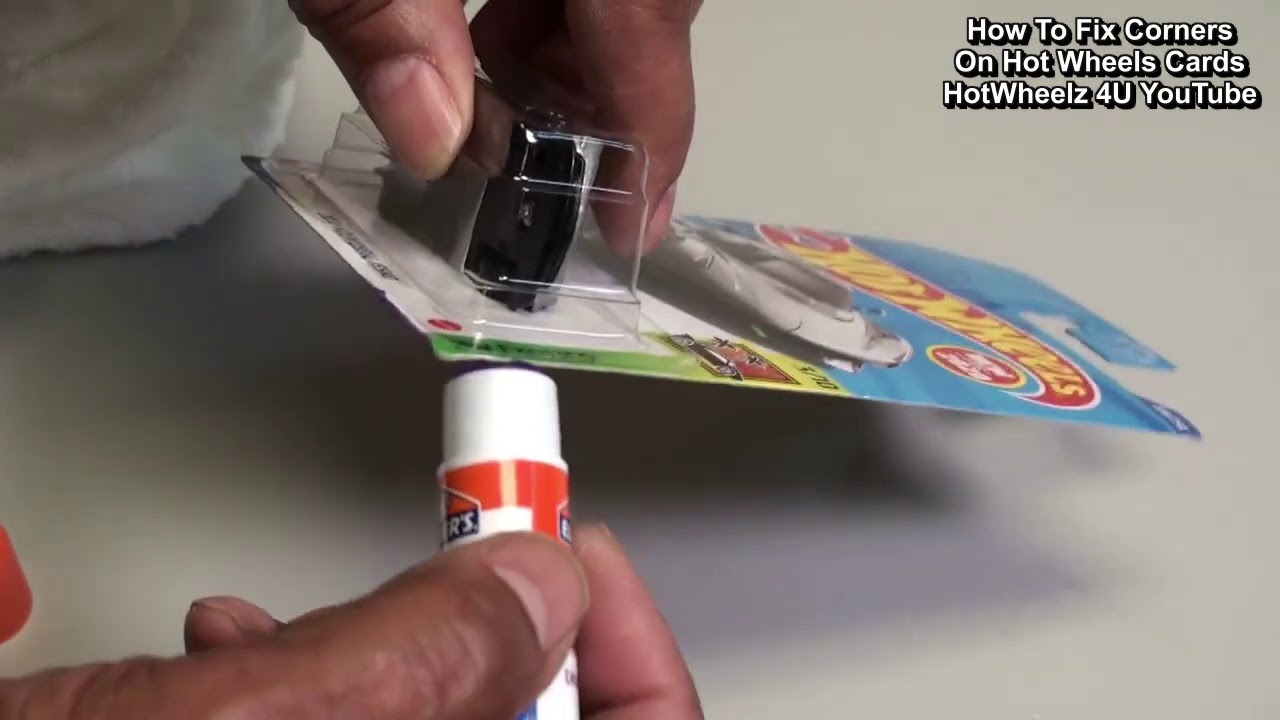 How To Fix Hot Wheels Card Damaged Corners And Edges EASY @HotWheelz4U