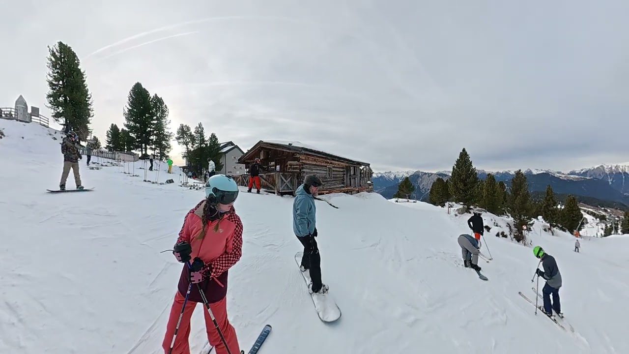 2025-Dez. - Hochoetz - Ausstieg Brunnenkopfbahn nach Panoramarestaurant - in 4K