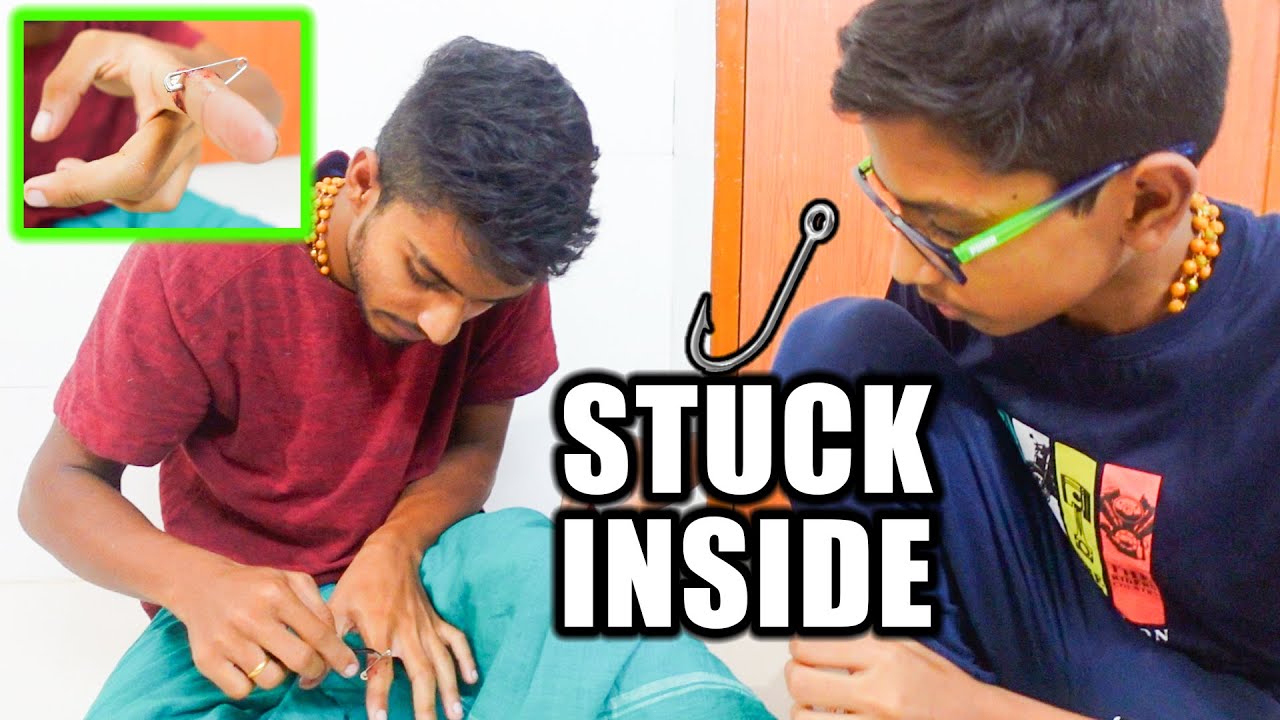 NEEDLE GOT STUCK PRANK ON BROTHER! 🤪 😂 | HE GOT SCARED 😱 | VelBros Tamil